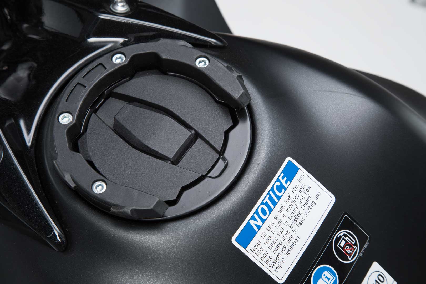 SW-Motech EVO Tankring Schwarz. für Kawasaki Versys X300 (16-)