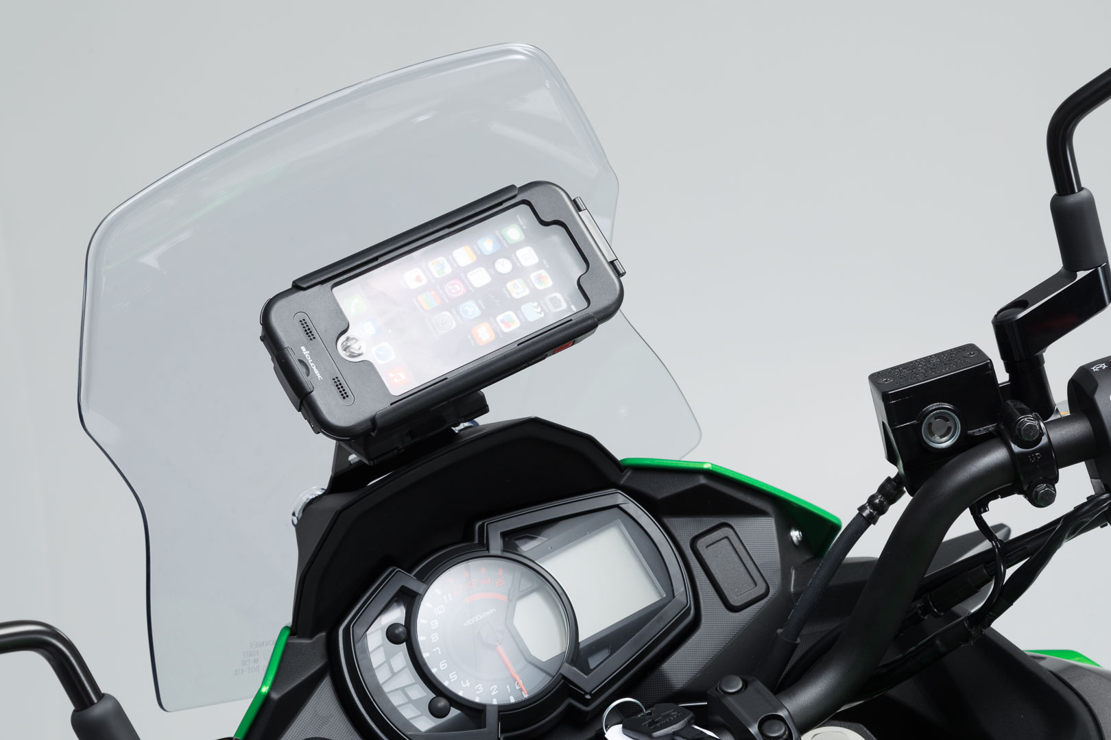 SW-Motech Navi Halter im Cockpit Schwarz für Kawasaki Versys-X 300 ABS (16-)