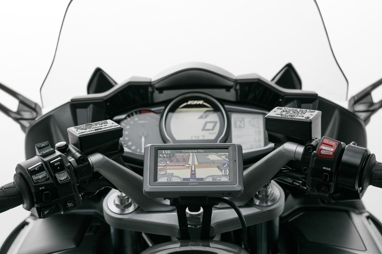 SW-Motech Navi Halter am Lenker Schwarz für Yamaha FJR 1300 (04-)