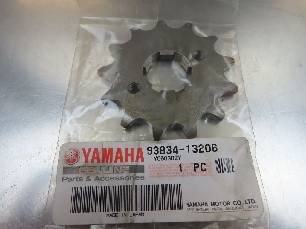 Antriebskettenrad Ritzel 93834-13206 für Yamaha VIRAGO 125