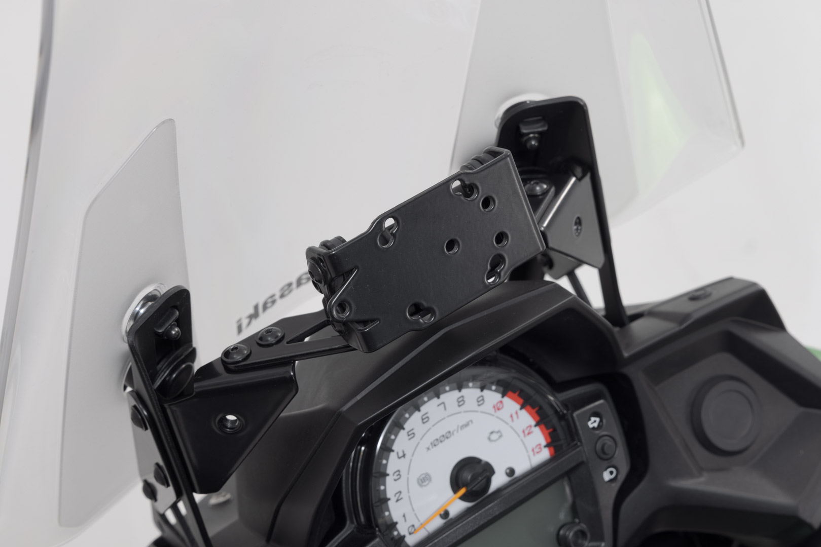 SW-Motech Navi Halter im Cockpit Schwarz für Kawasaki Versys 650 (14-21)