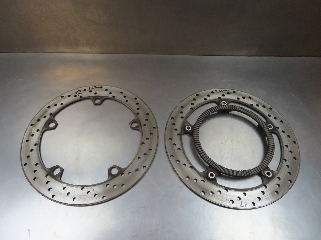 Original BMW Bremsscheiben vorne links 4,35mm rechts 4,25 mm für 259 R1100S