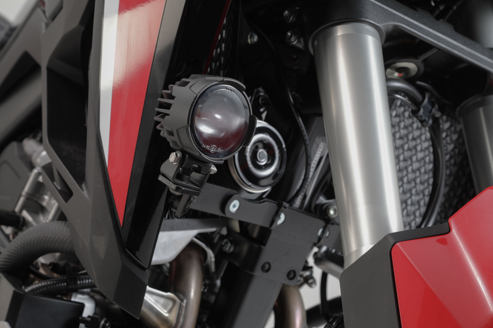 SW-Motech Scheinwerfer - Halter Schwarz für Honda CRF1000L Africa Twin ohne SBL