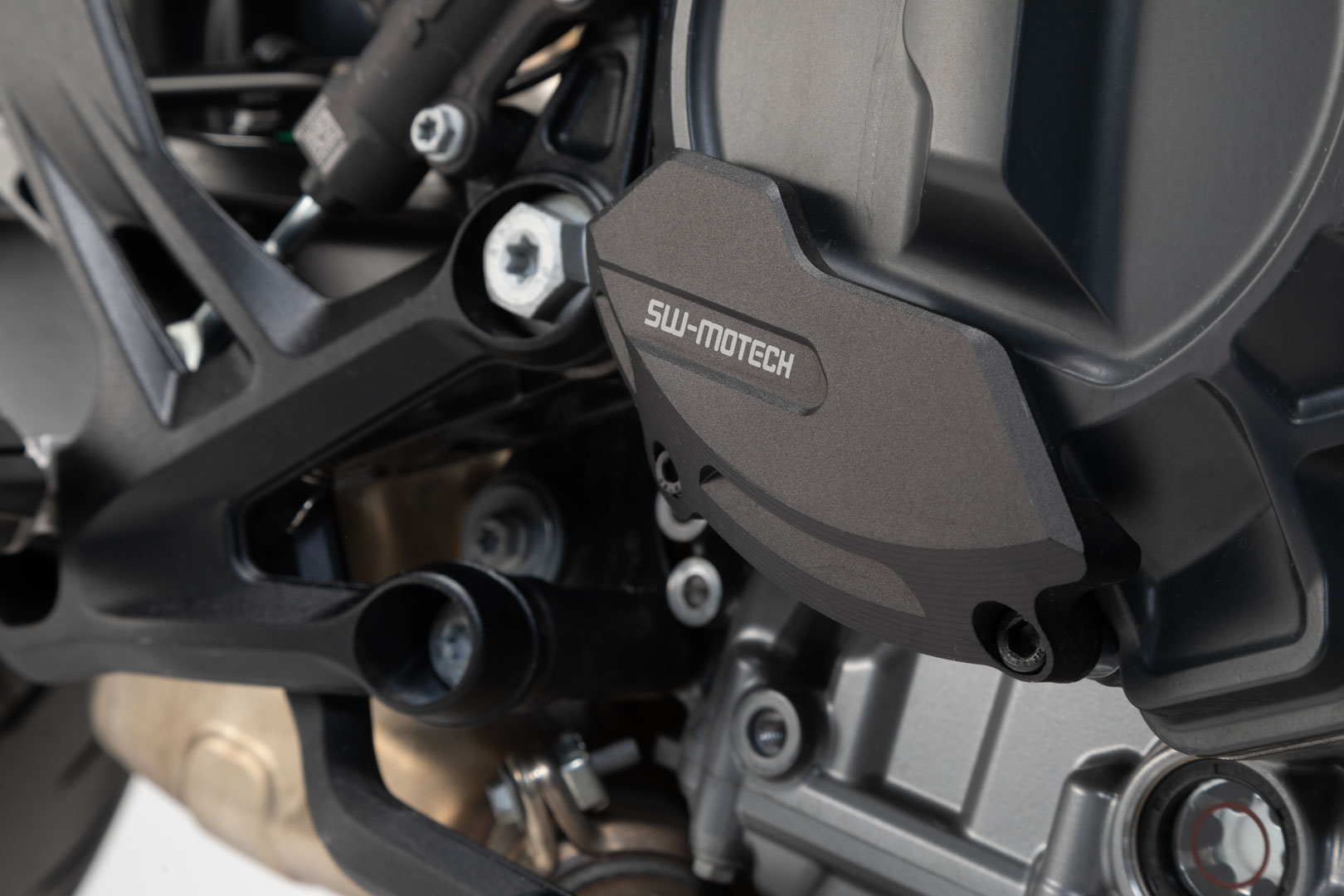 SW-Motech Motorgehäusedeckel - Schutz für KTM 790 Duke (18-) / 890 Duke R (19-)